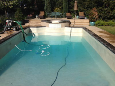how to drain a swimming pool