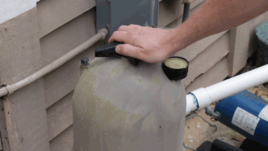 How To Drain and Clean A Swimming Pool - purge your pool filter of air